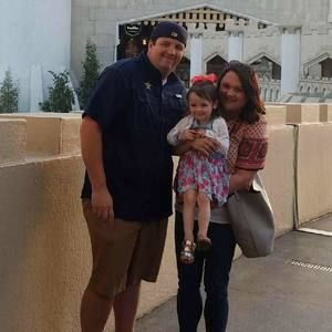 Meet your Posher, Elizabeth